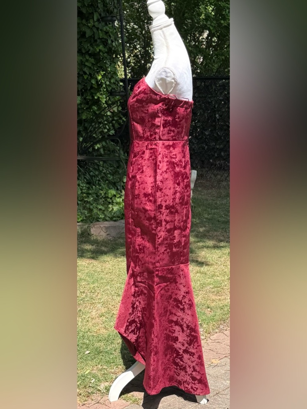 🦋 Vici Strapless Lace Mermaid Gown - Burgundy - Picture 6 of 15